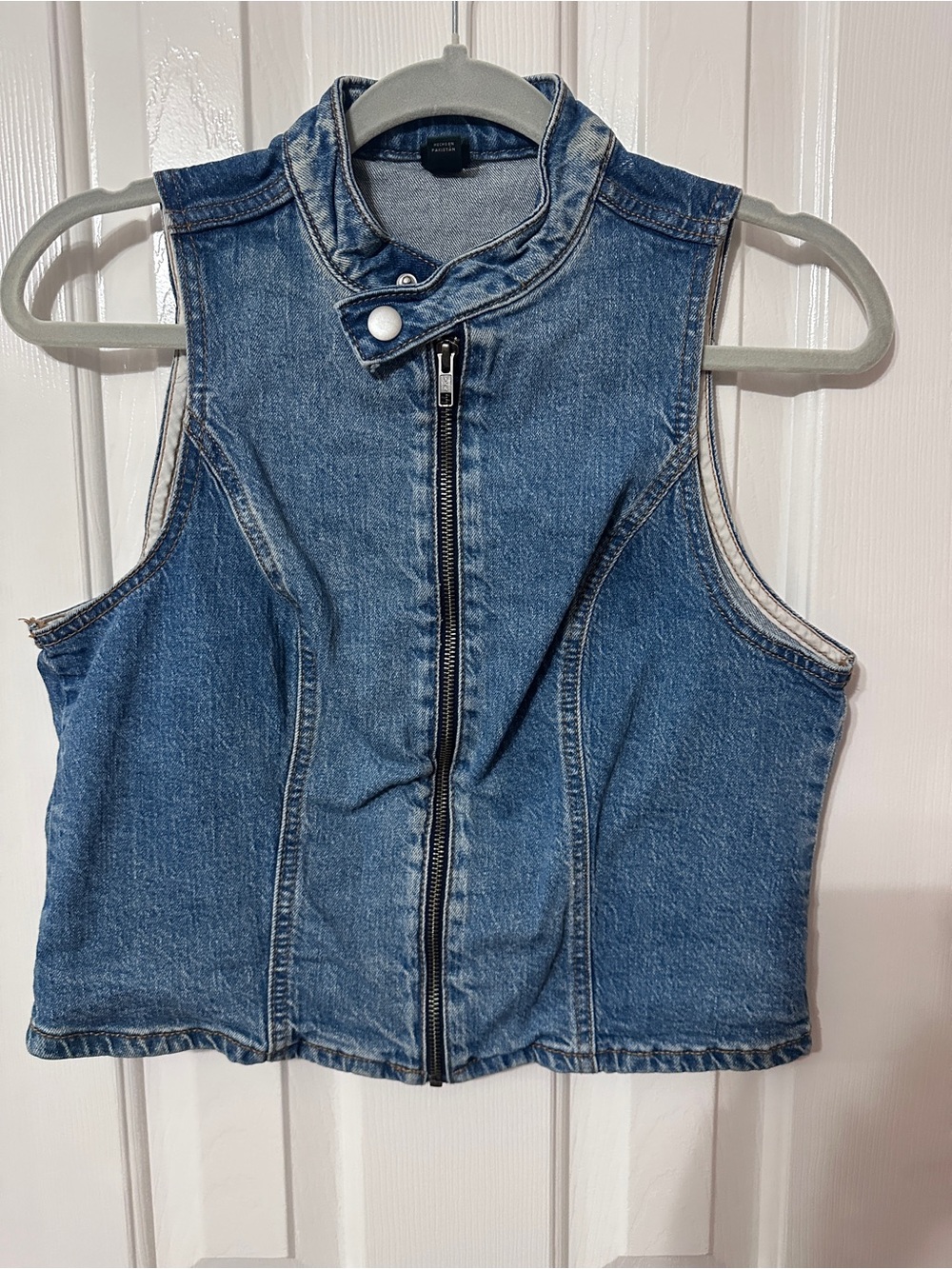 wild fable Medium Blue Denim Zip-Front Sleeveless Vest